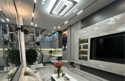 Cần Bán gấp nhà phố Tứ Liên - 100m2 x 3 tầng, mặt tiền 5,1m Lô Góc - 0971829486